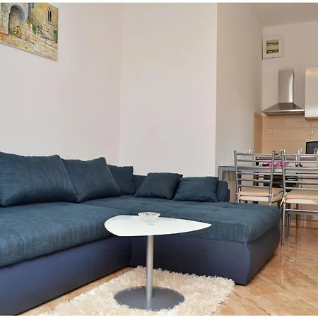 Luciano * Seget Vranjica